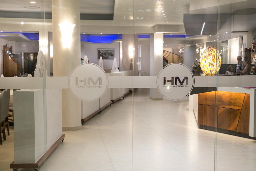 Hotel Metropol Соттомаріна Екстер'єр фото